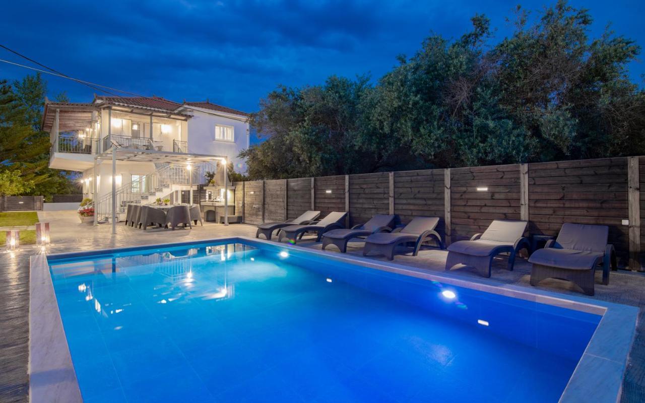 Ruvelis Villa Fiolitis Экстерьер фото