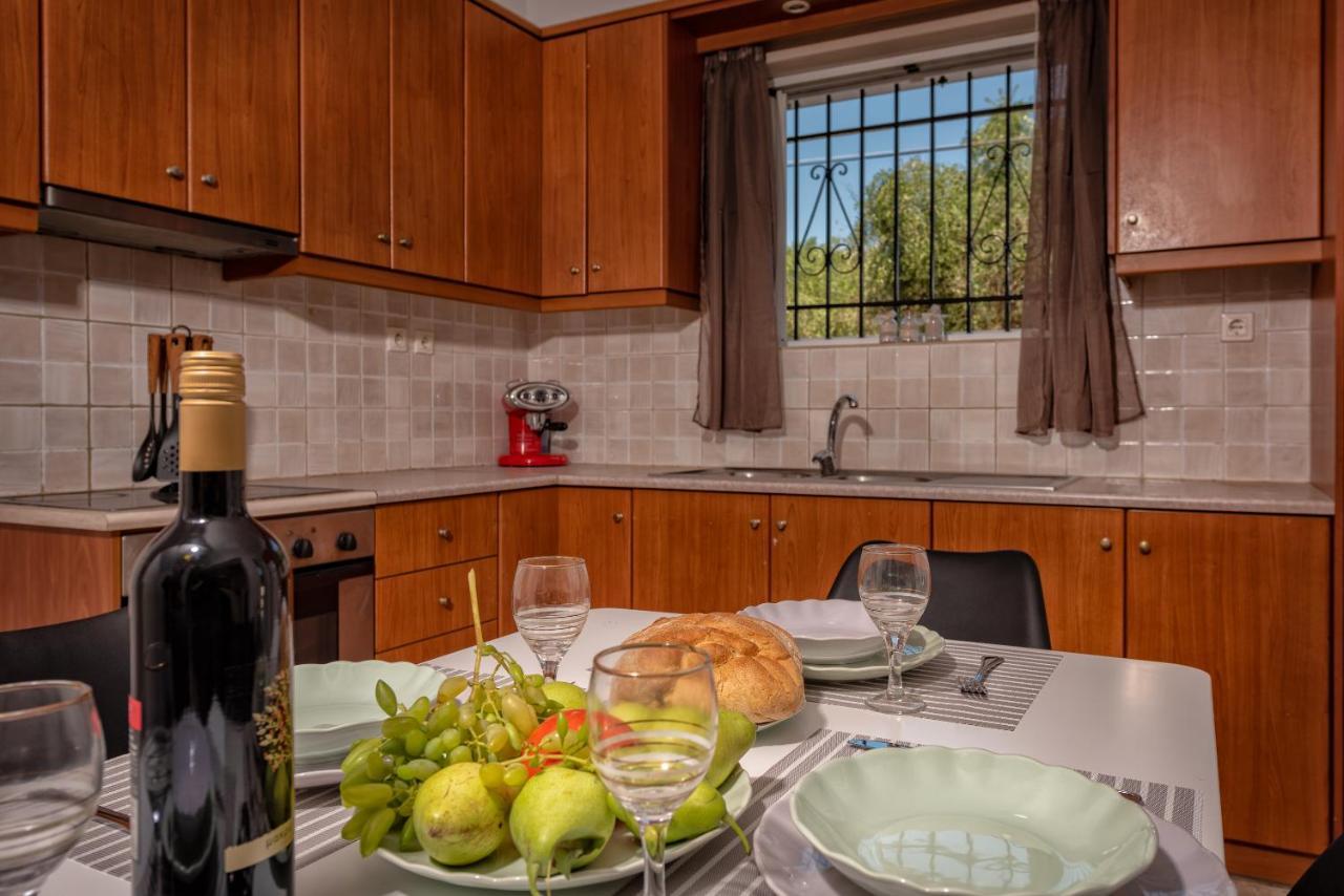 Ruvelis Villa Fiolitis Экстерьер фото
